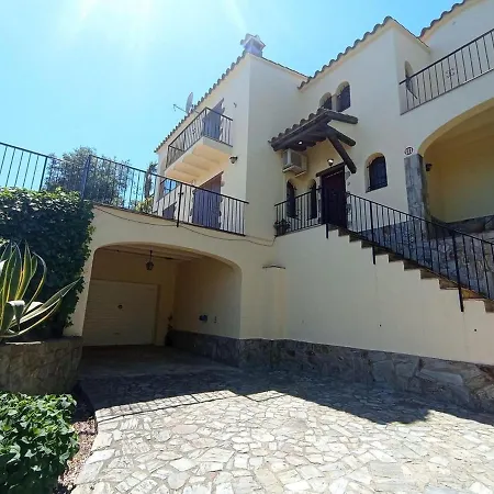 Feriehus Belvilla By Oyo Casa Calonge (Catalonia)